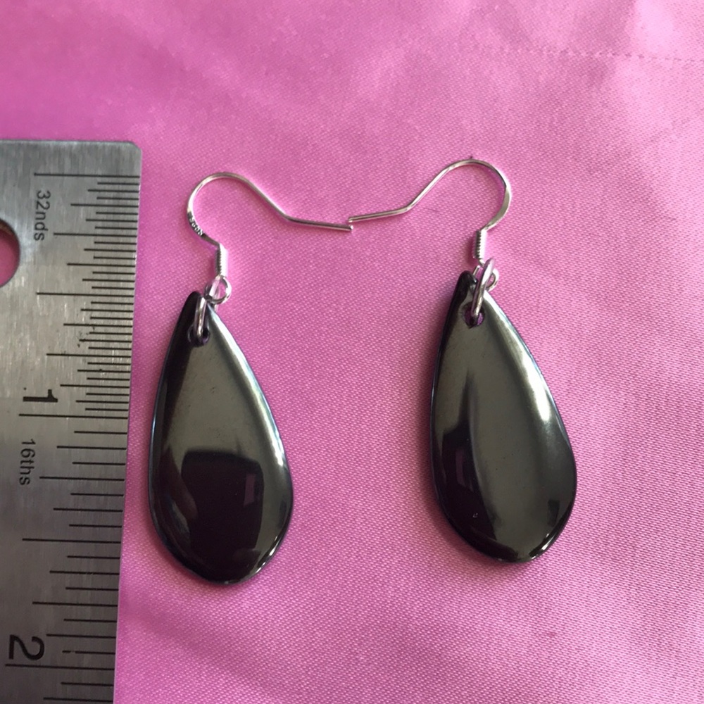 Hematite Teardrop Dangle Earrings. - image 2